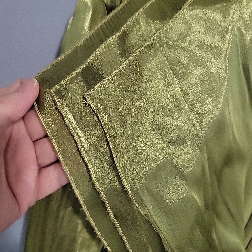 Cachet Olive Green Women's Top - Picture 4 of 11